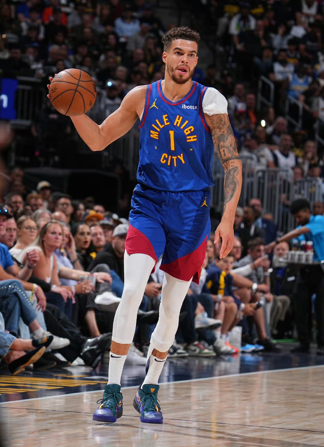 关于丹佛掘金训练开放日,今夜扳平良机引欢呼,NBA常规赛在即,训练强度明显提升的信息 关于丹佛掘金训练开放日,今夜扳平良机引欢呼,NBA常规赛在即,训练强度明显提升的信息