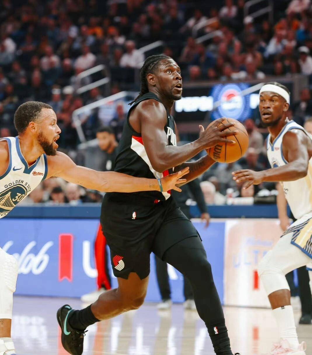 关于国际比赛日金州勇士调整名单以备NBA总决赛;远射贴柱环节打磨;球迷炸锅;医务组通报恢复的信息 关于国际比赛日金州勇士调整名单以备NBA总决赛;远射贴柱环节打磨;球迷炸锅;医务组通报恢复的信息