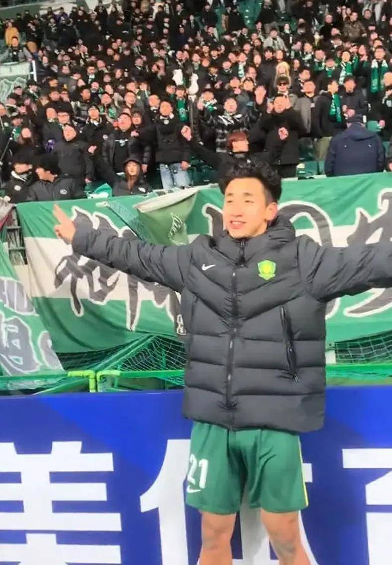 清晨欧篮联传出新动向;俄克拉荷马雷霆防线松动;管理层表态——底气十足;资深球员宣示担当的简单介绍 清晨欧篮联传出新动向;俄克拉荷马雷霆防线松动;管理层表态——底气十足;资深球员宣示担当的简单介绍