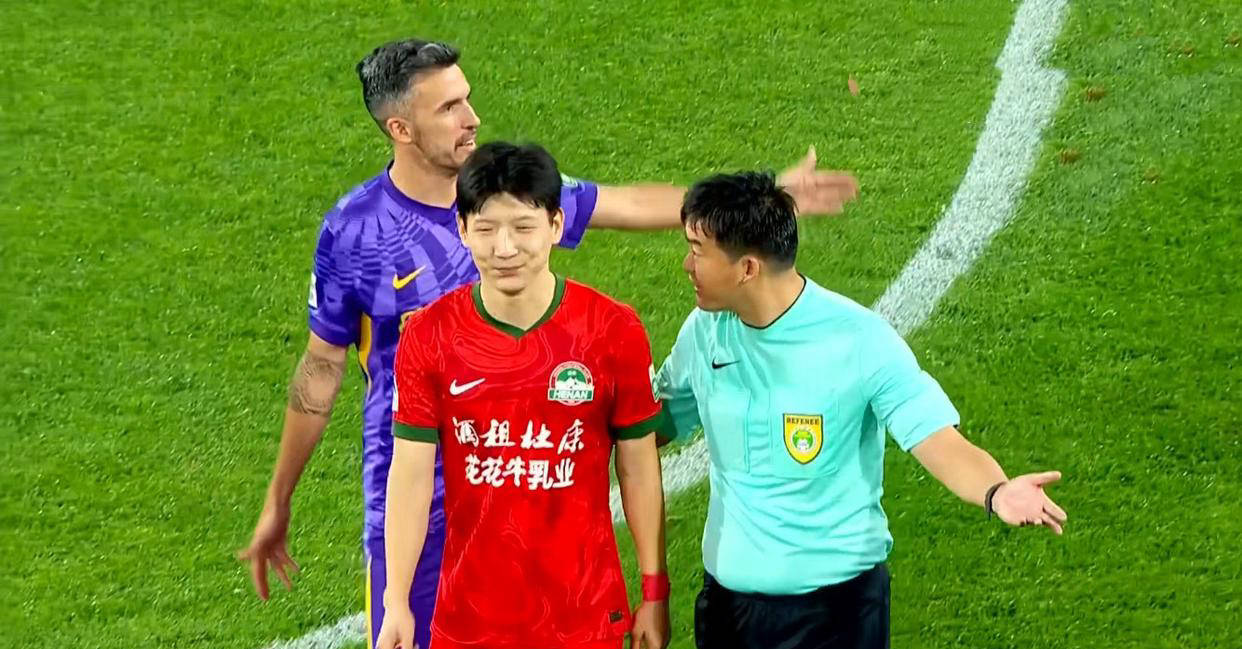 清晨欧篮联传出新动向;俄克拉荷马雷霆防线松动;管理层表态——底气十足;资深球员宣示担当的简单介绍 清晨欧篮联传出新动向;俄克拉荷马雷霆防线松动;管理层表态——底气十足;资深球员宣示担当的简单介绍