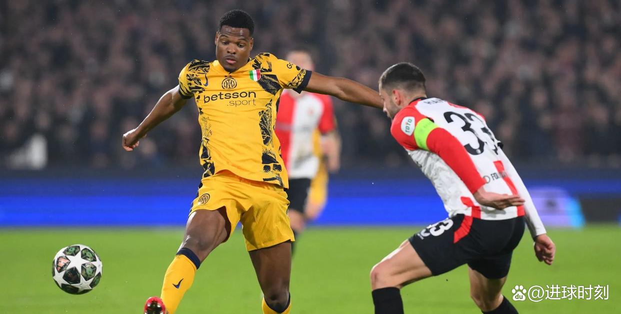 Ning在拜仁比赛中晋级费耶诺德再遭质疑备战CBA季后赛，这一次真的集结日塞维利亚回应争议的简单介绍